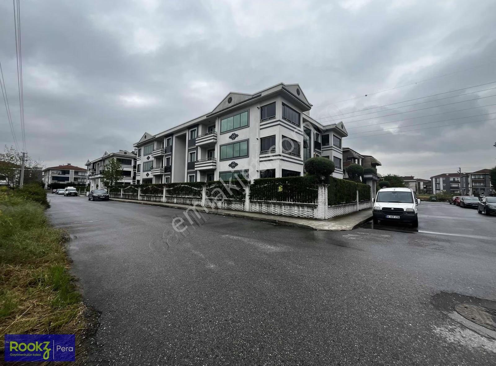 Erenler Merkezde Site İçi 3+1 Geniş Daire - Görsel 7