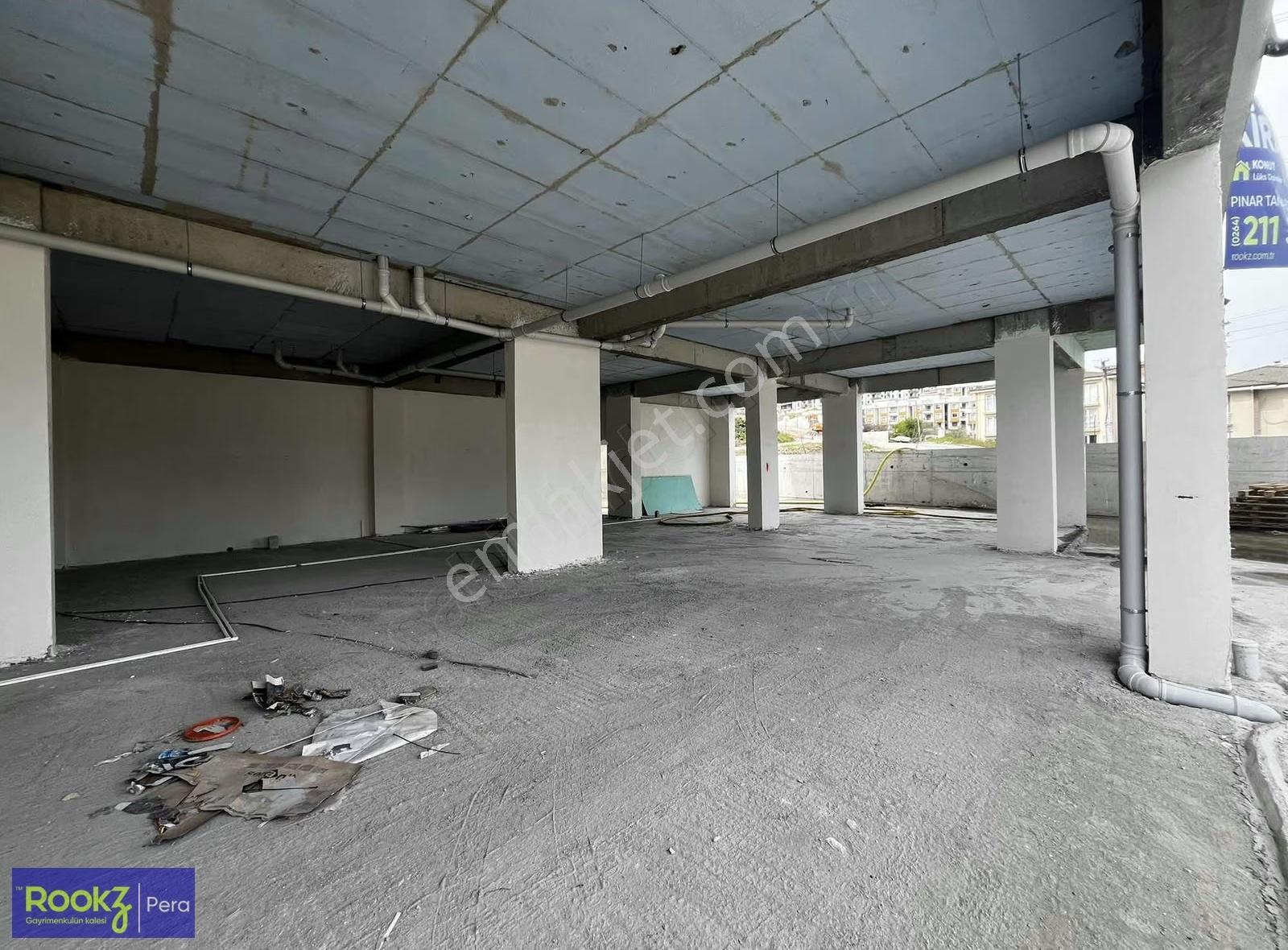 Serdivanda Eşsiz Lokasyon Kiralık Dükkan - Görsel 4