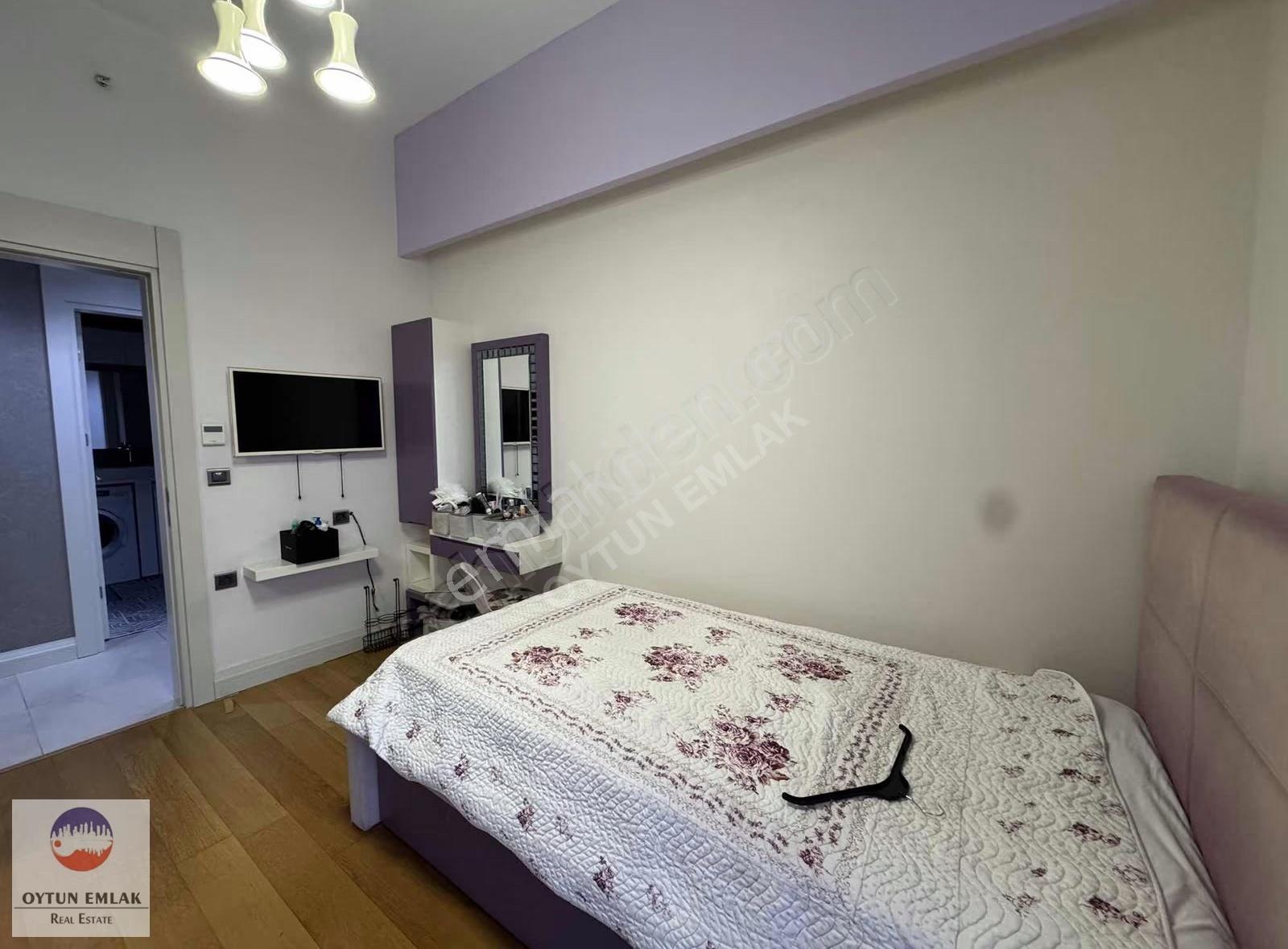 İstanbul Sarayları Göl Manzaralı Eşyalık Kiralık 3+1 Daire 178m² - Görsel 35