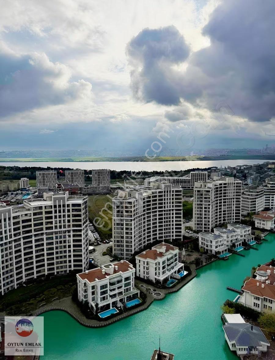 İstanbul Sarayları Göl Manzaralı Eşyalık Kiralık 3+1 Daire 178m² - Görsel 13