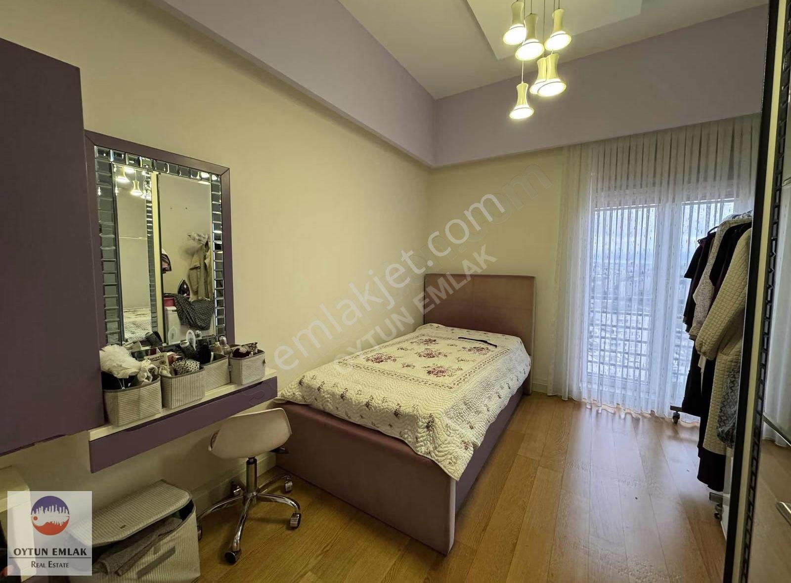 İstanbul Sarayları Göl Manzaralı Eşyalık Kiralık 3+1 Daire 178m² - Görsel 28