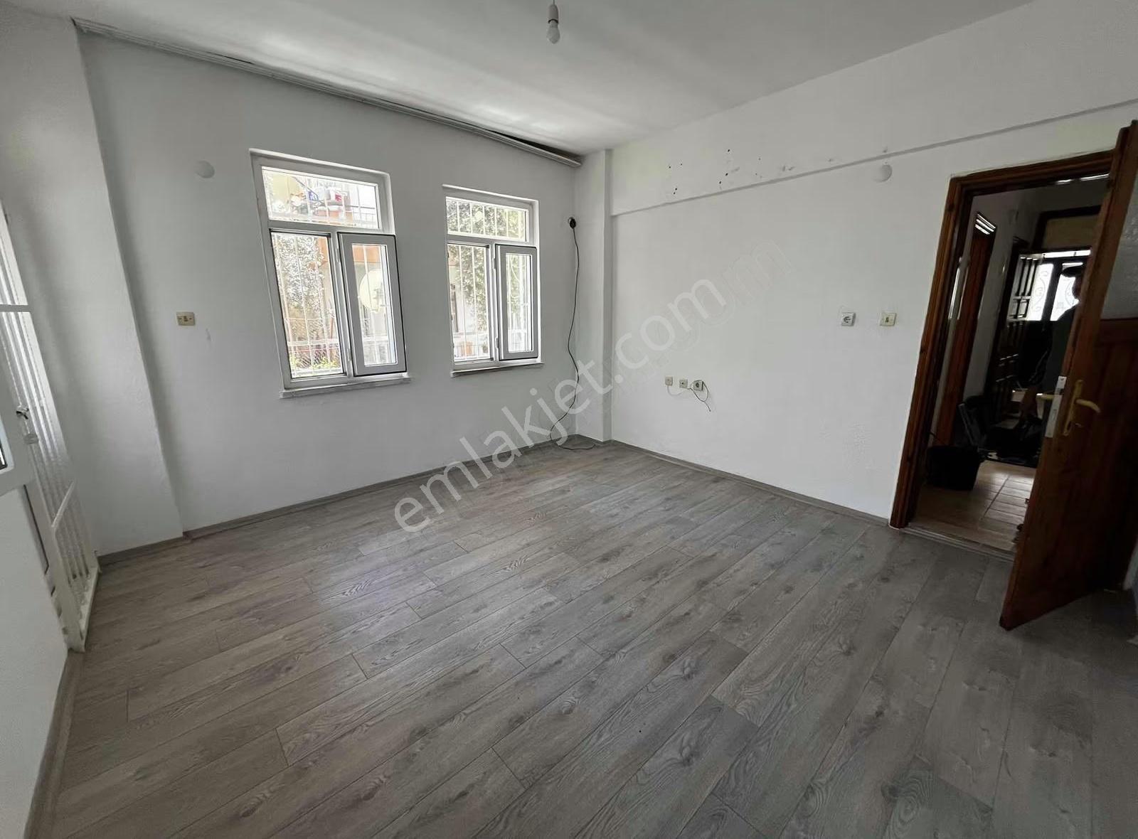 Öz Yıldız Emlak'tan Şelale Mahallesinde 2+1 Kiralık Daire - Görsel 12