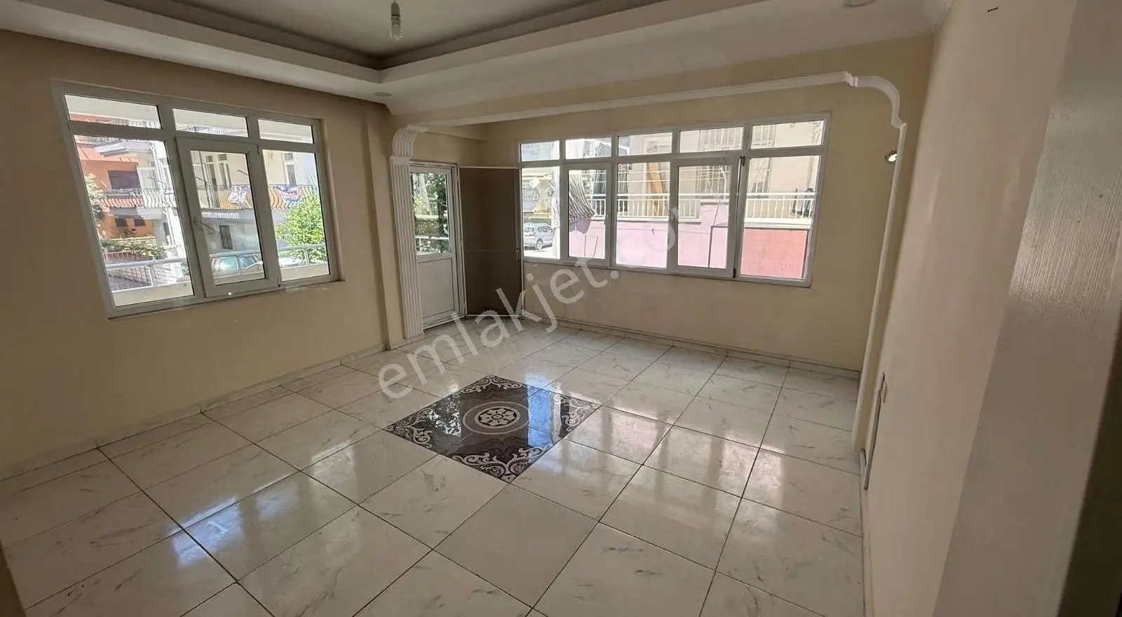 Öz Yildiz Emlak'tan Bahçelievler Mahallesinde 3+1 Kiralık Daire - Görsel 4