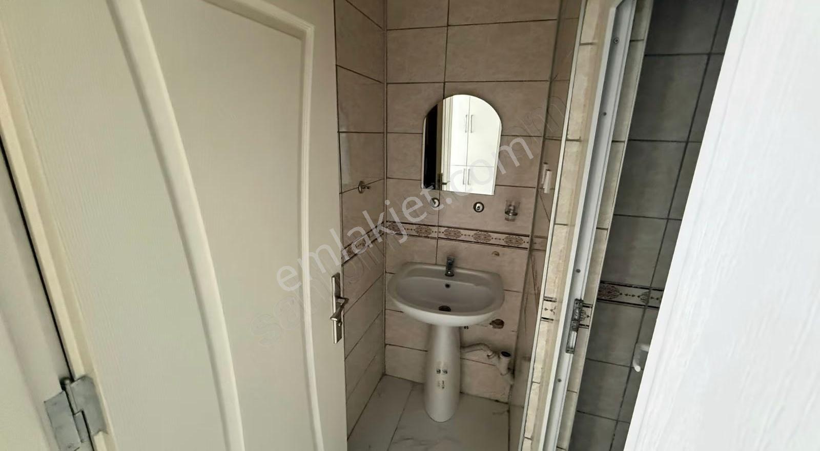 Öz Yildiz Emlak'tan Bahçelievler Mahallesinde 3+1 Kiralık Daire - Görsel 6