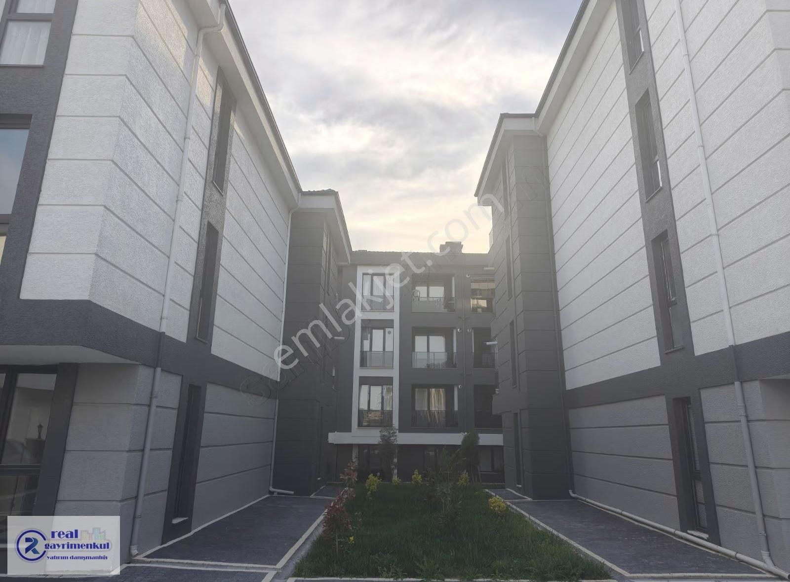 Kervancı Koru-6 Sitesi Havuz Cepheli Full Eşyalı 1+1 Daire - Görsel 2