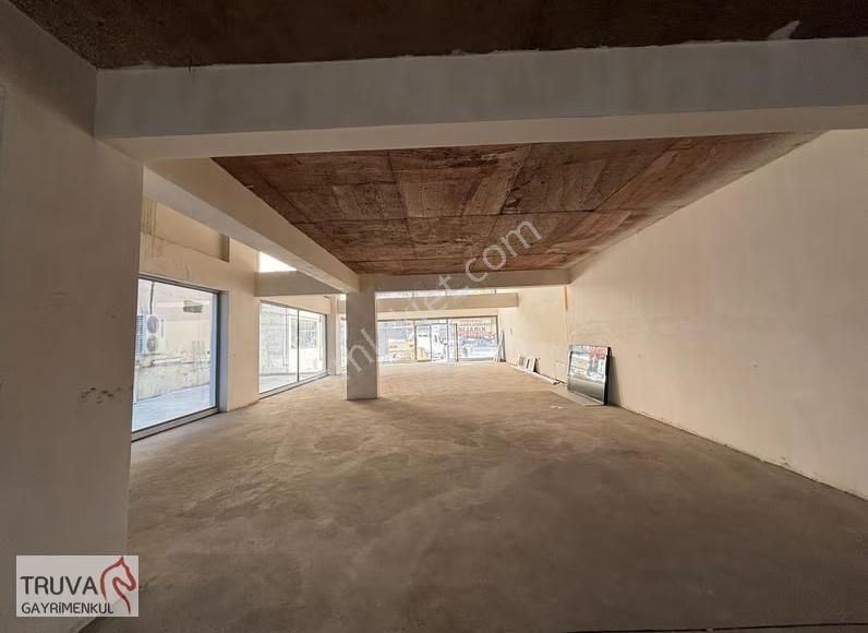 Üsküdar Caddesi Üzeri Net 425 M² Geniş Cepheli Kiralık Dükkan - Görsel 6