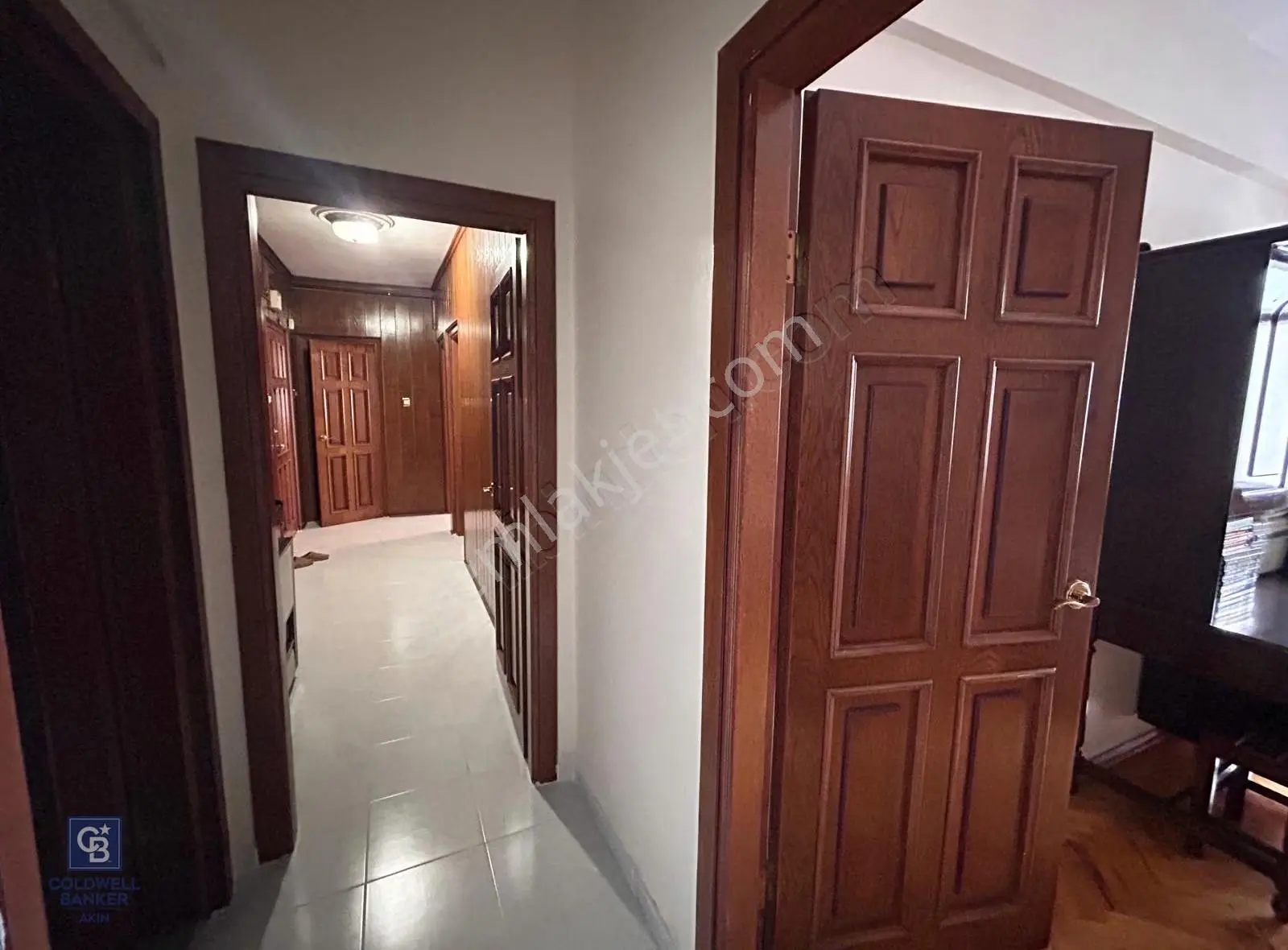 Üsküdar Da Cadde Üzerinde Satılık 3+1 Daire - Görsel 3