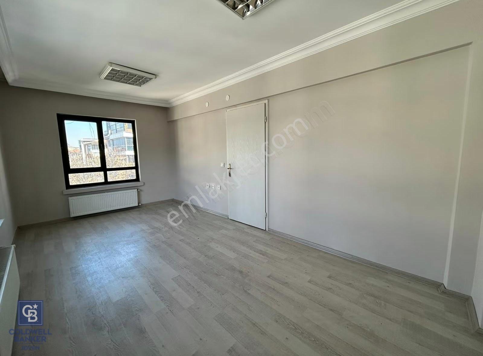 John F. Kennedy Caddesi Üzeri Kiralık 1+1 Ofis & Büro - Görsel 26