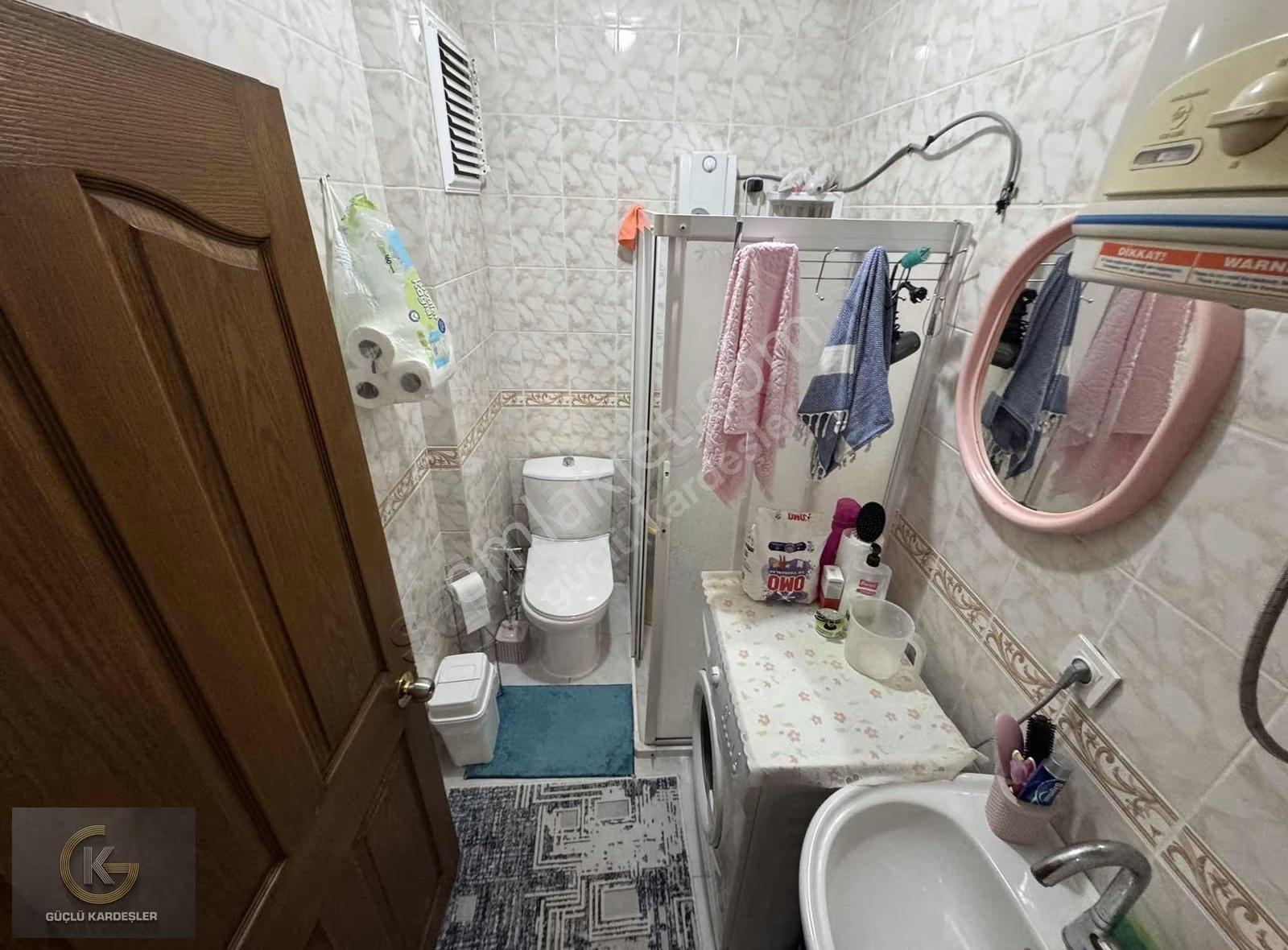 Güçlü Kardeşler Altınoluk Merkezde Masrafsız 1+1 Fırsat Daire - Görsel 12