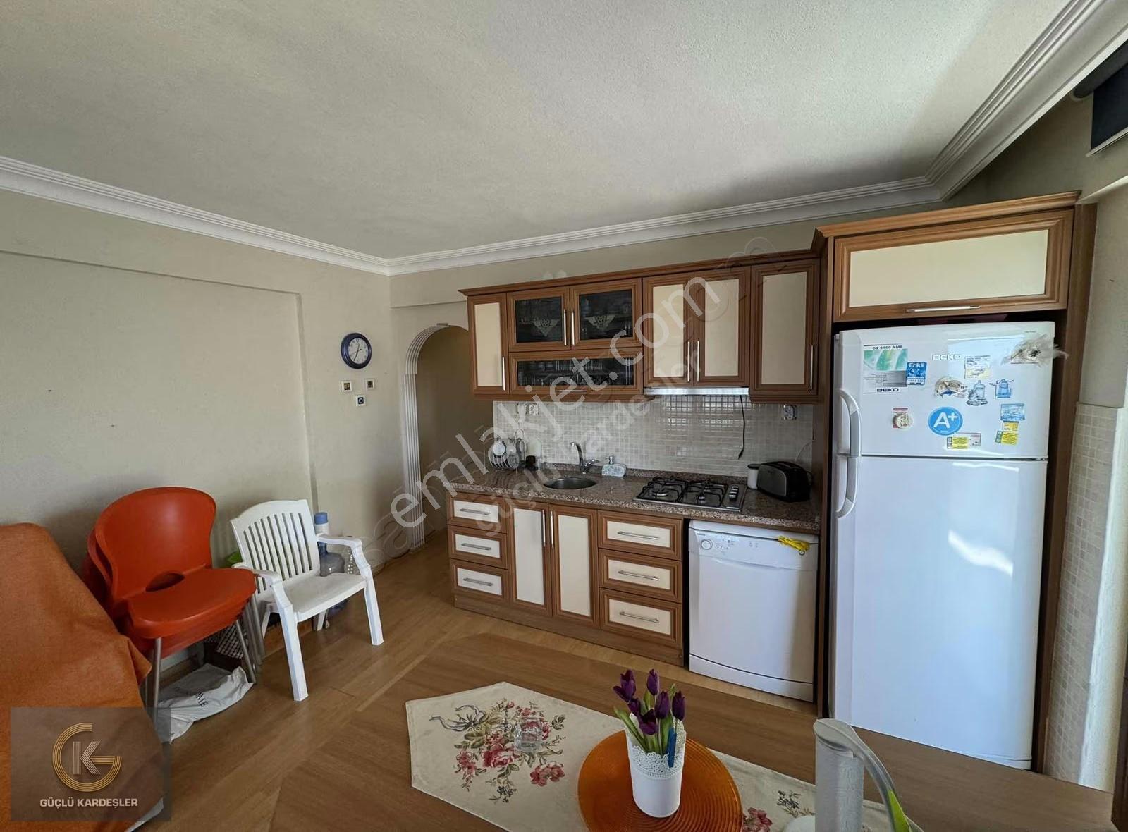 Güçlü Kardeşler Denize 100 Metre Full Manzaralı 3+1 Dubleks - Görsel 18