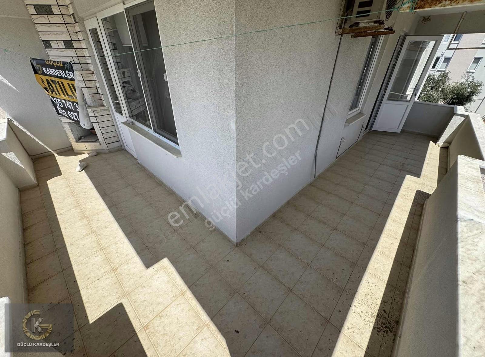 Güçlü Kardeşler Denize 100 Metre Full Manzaralı 3+1 Dubleks - Görsel 17