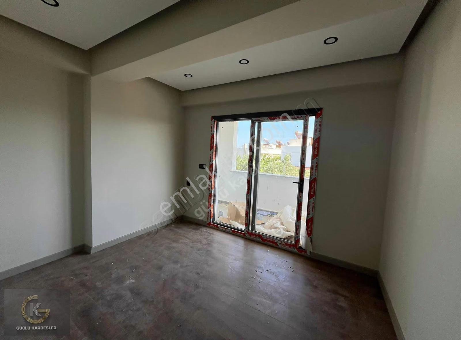 Güçlü Kardeşlerden Gürede Havuzlu Deniz Manzaralı Villa - Görsel 9