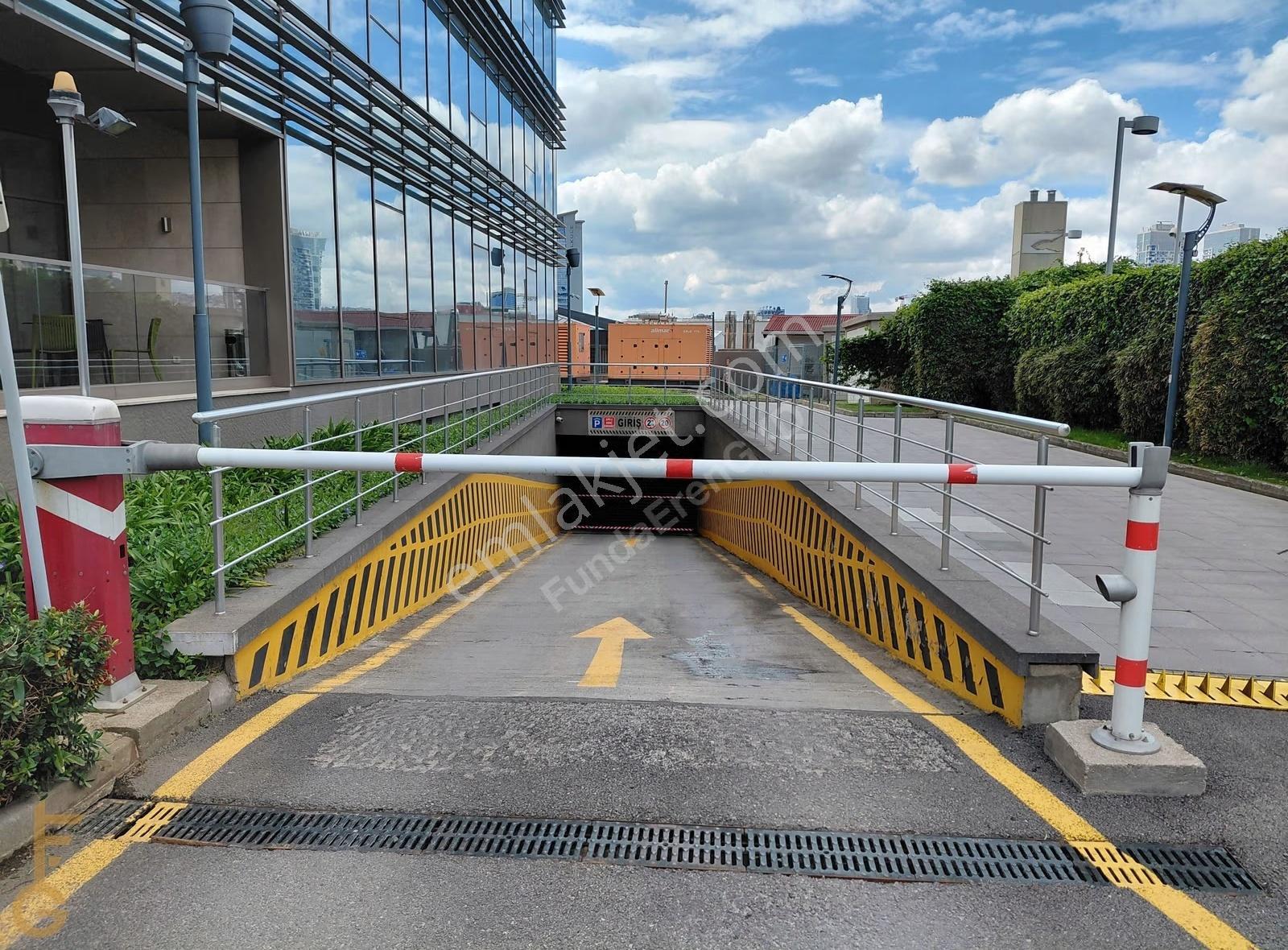 Monumento Kartal' Da Hazır Kiracılı 1+0 Satılık Ofis - Görsel 13