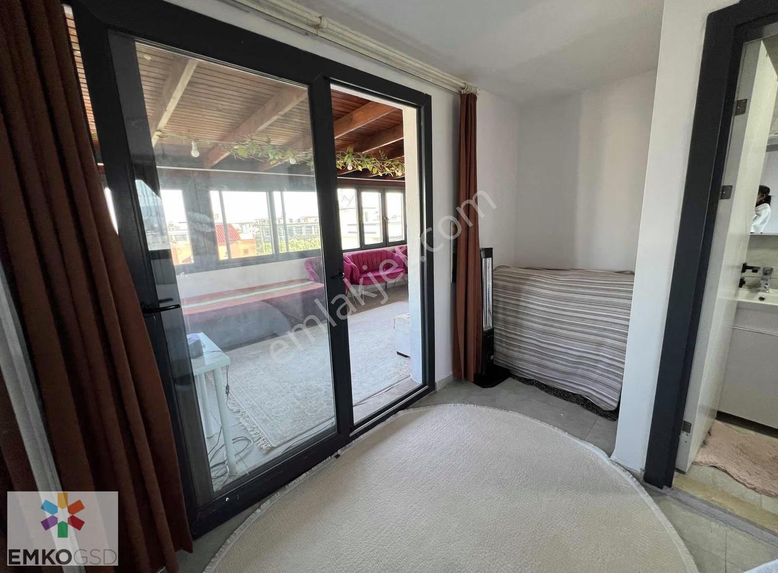 Ürkmez Doğanbeyde Satılık 4+1 Villa (emko) - Görsel 11