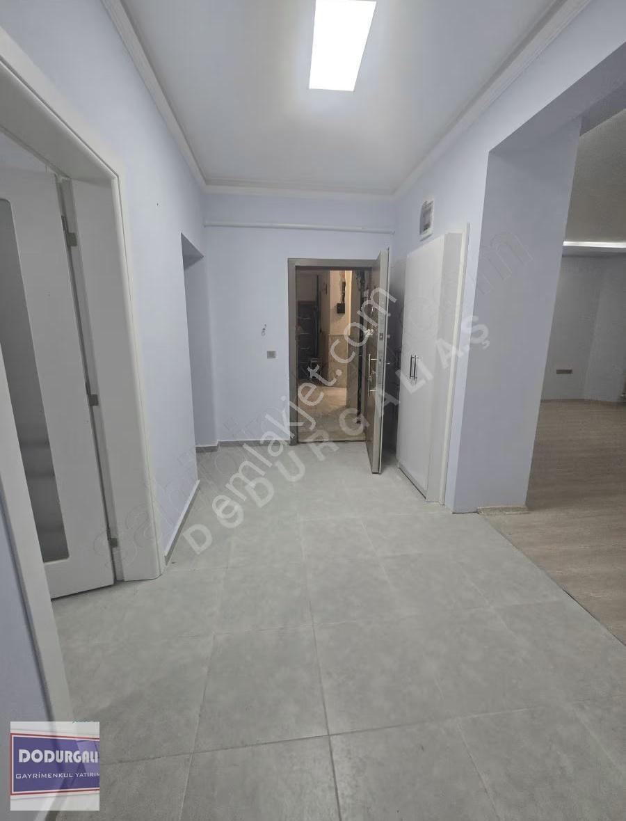 Pera Konakları'nda Deniz Manzaralı Kiralık 3+1 Daire (130m²) - Görsel 16