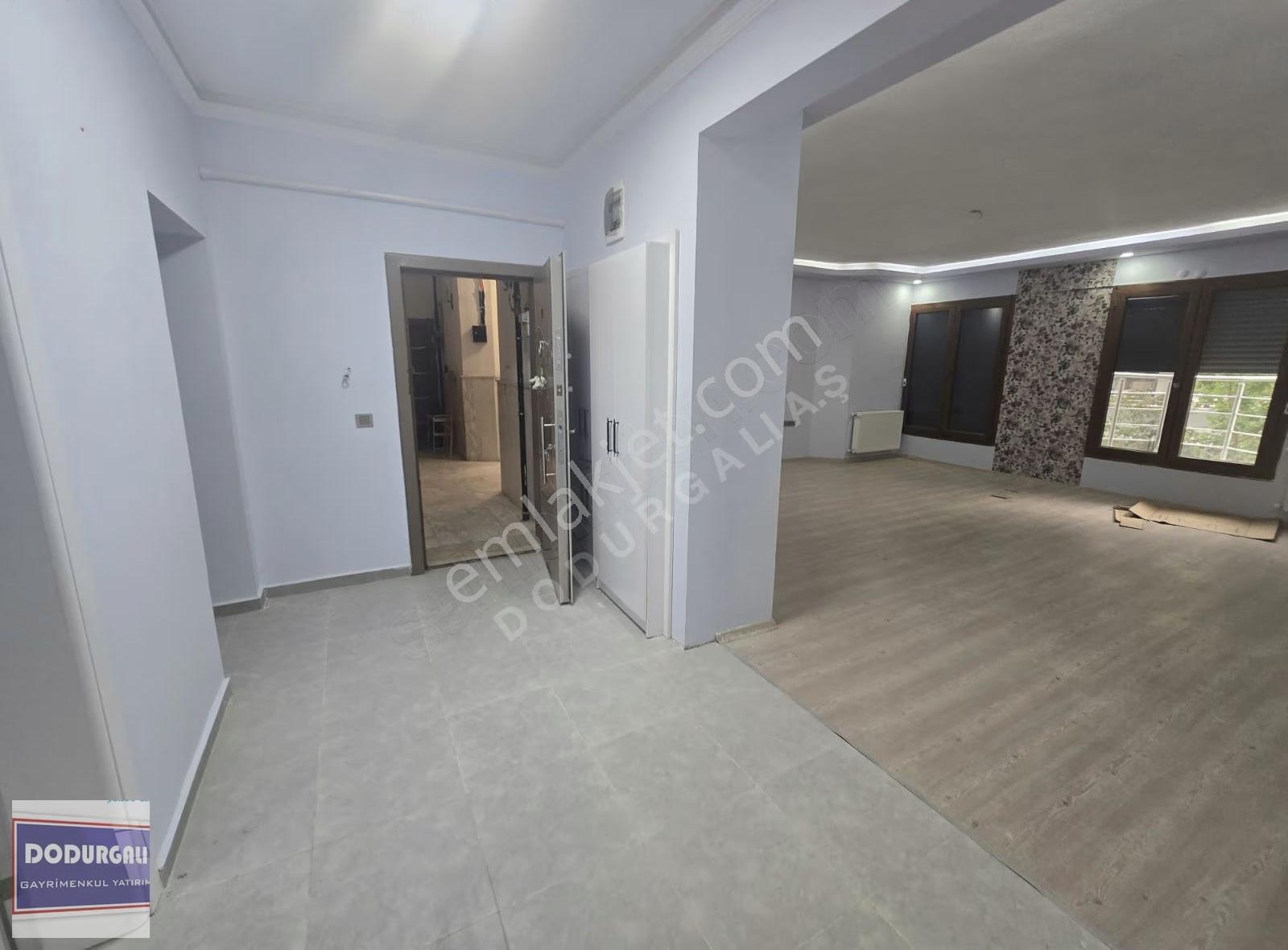 Pera Konakları'nda Deniz Manzaralı Kiralık 3+1 Daire (130m²) - Görsel 14