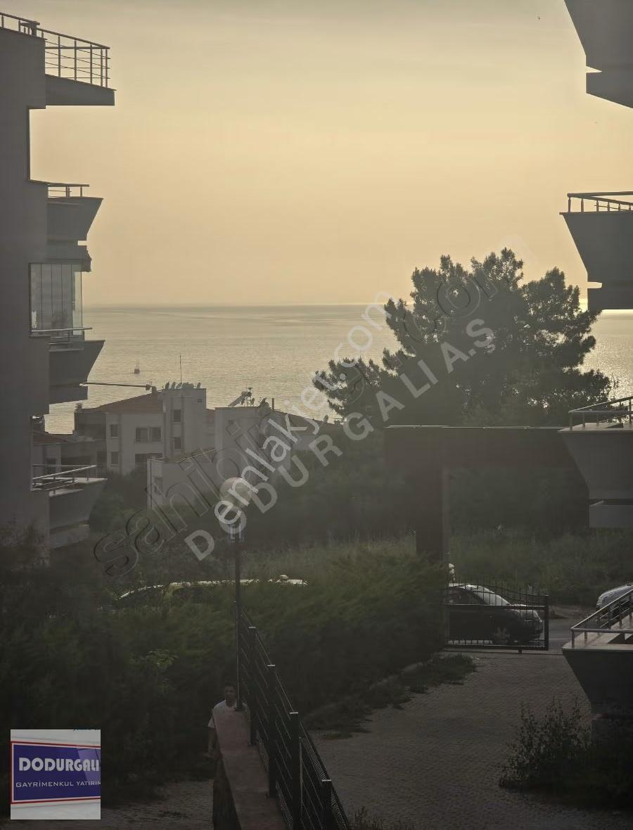 Pera Konakları'nda Deniz Manzaralı Kiralık 3+1 Daire (130m²)