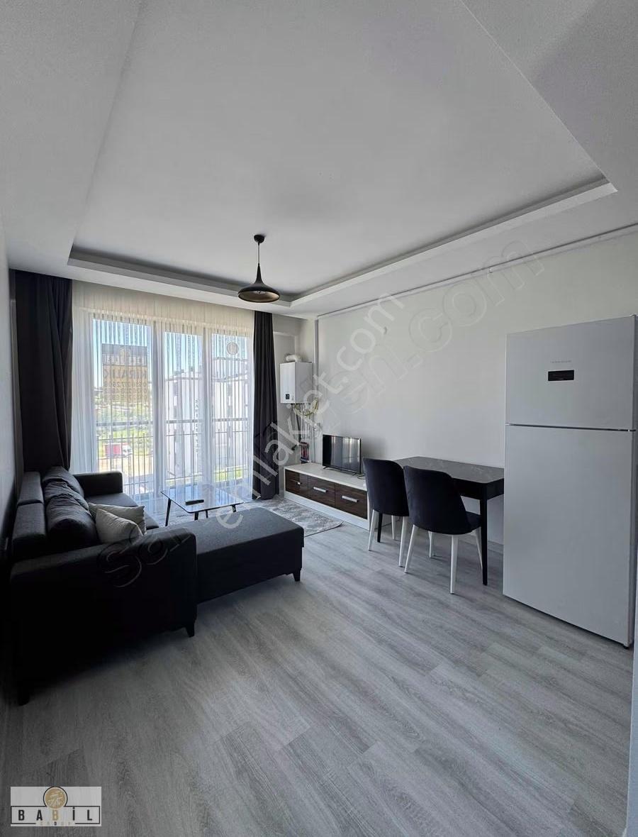 Yenimahallede Sıfır Eşyalı Geniş 1+1 Kiralık Daire