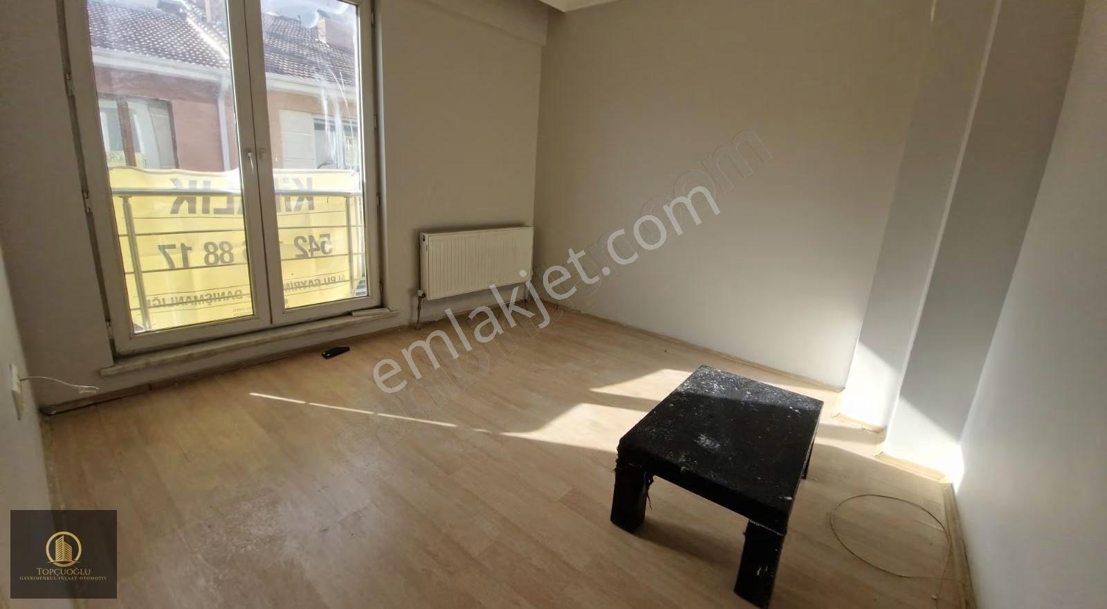 Bağlarda 1+1 Eşyasız Kiralık Daire