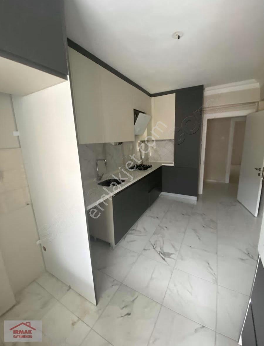 Vişnelik Mah İş Bankası Arası Satılık 3+1 Daire - Görsel 3