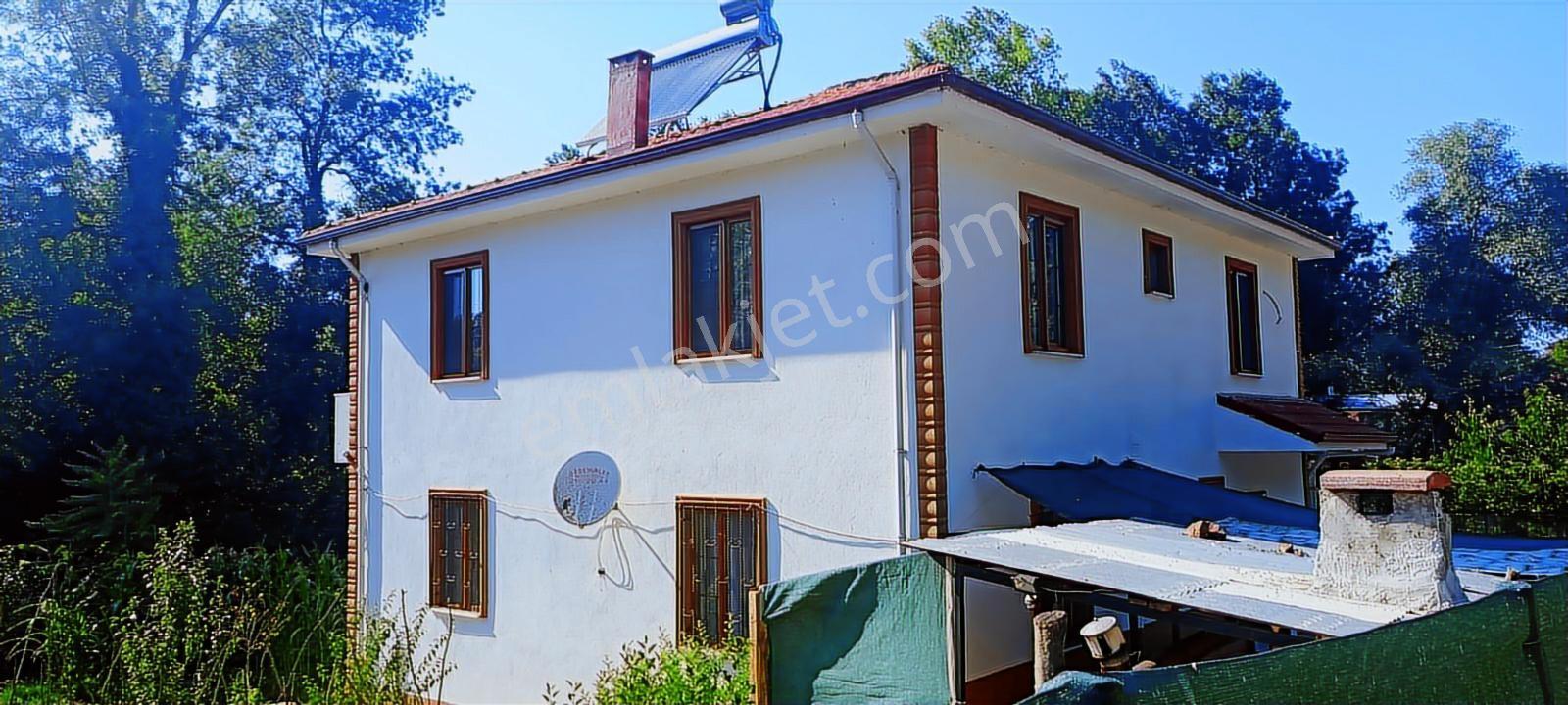 Bölgede Enucuz 834 M2 Arsada İskanlı 5+1 200 M2 Willa Hemen Tşn - Görsel 4