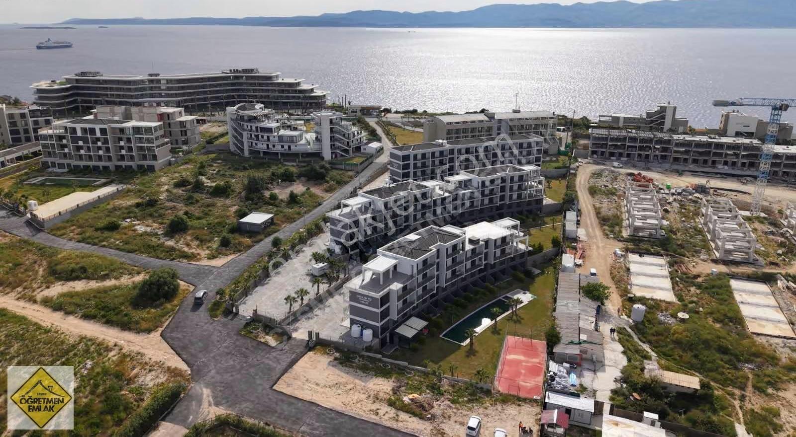 Çeşme Ayasaranda Havuz Manzaralı Bahçe Dubleks Daire - Görsel 19