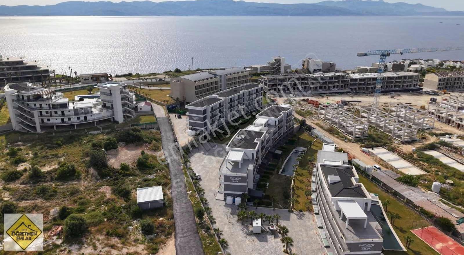 Çeşme Ayasaranda Havuz Manzaralı Bahçe Dubleks Daire - Görsel 6