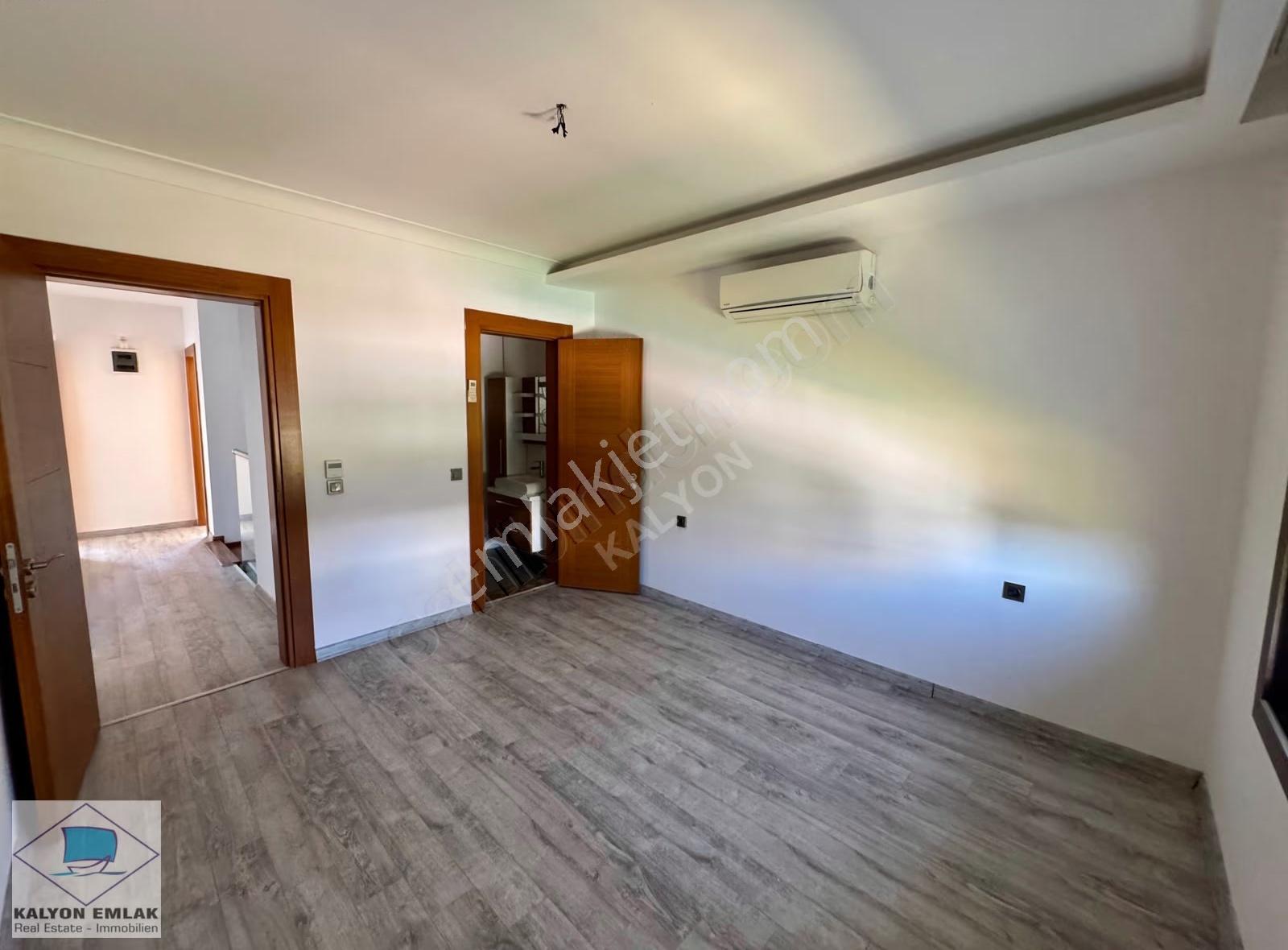 Kalyon'dan Alaçatıda Site İçerisinde Köşe Konum Avantajlı Villa - Görsel 20