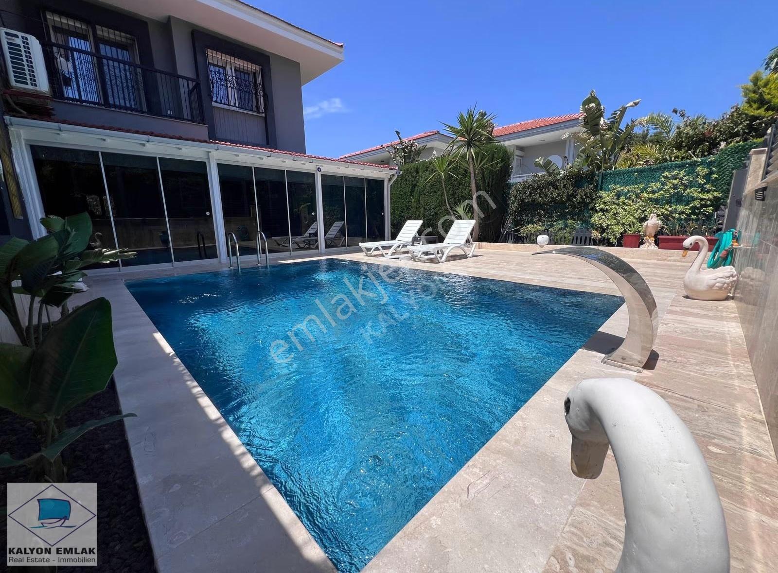 İzmir Çeşme Alaçatı Merkezi Konumda Özel Havuzlu Kiralık Villa - Görsel 6