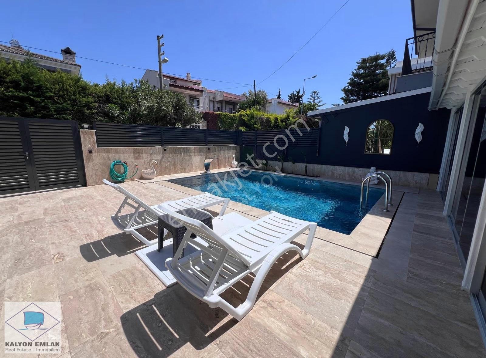 İzmir Çeşme Alaçatı Merkezi Konumda Özel Havuzlu Kiralık Villa - Görsel 2
