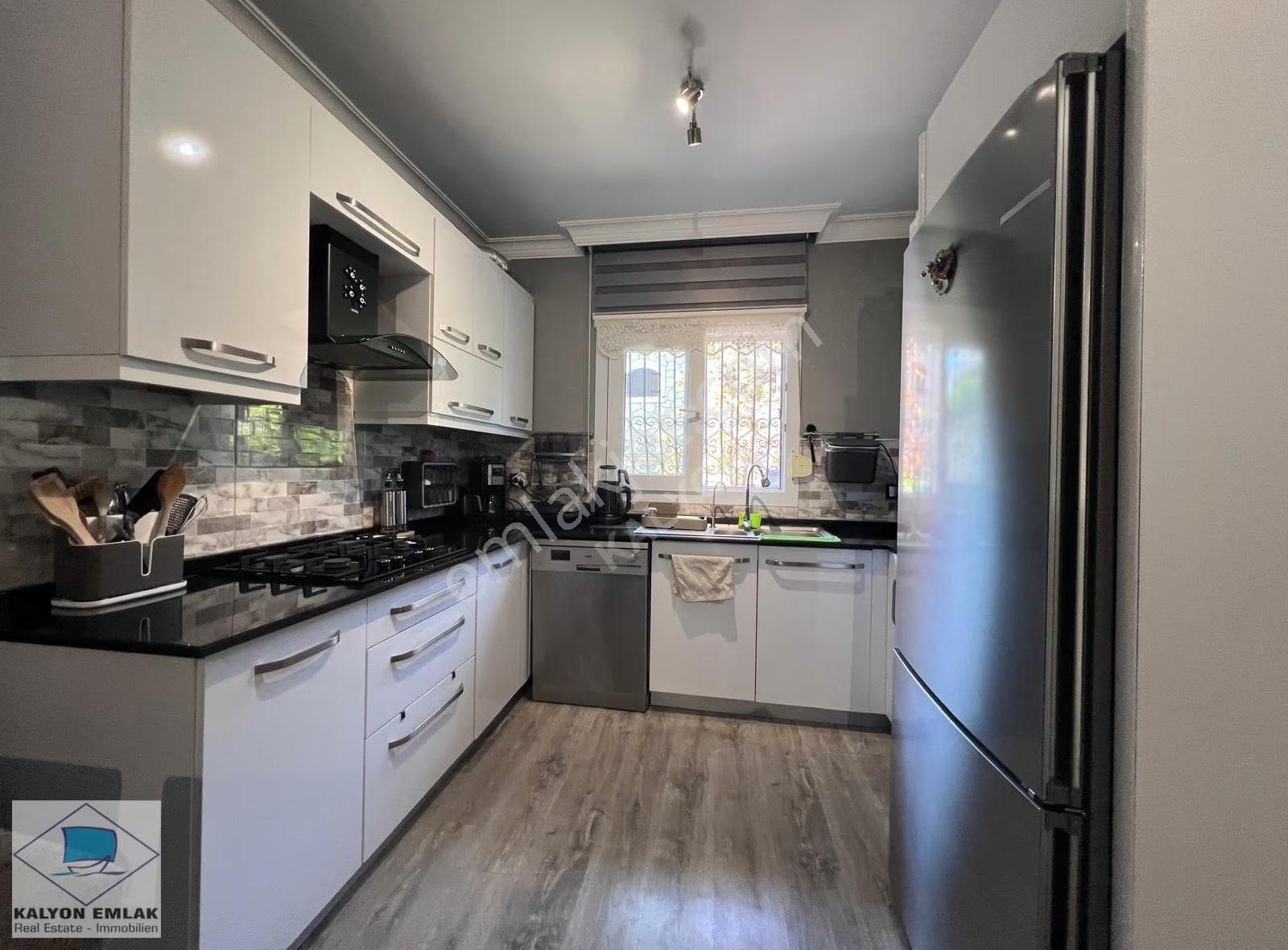İzmir Çeşme Alaçatı Merkezi Konumda Özel Havuzlu Kiralık Villa - Görsel 11