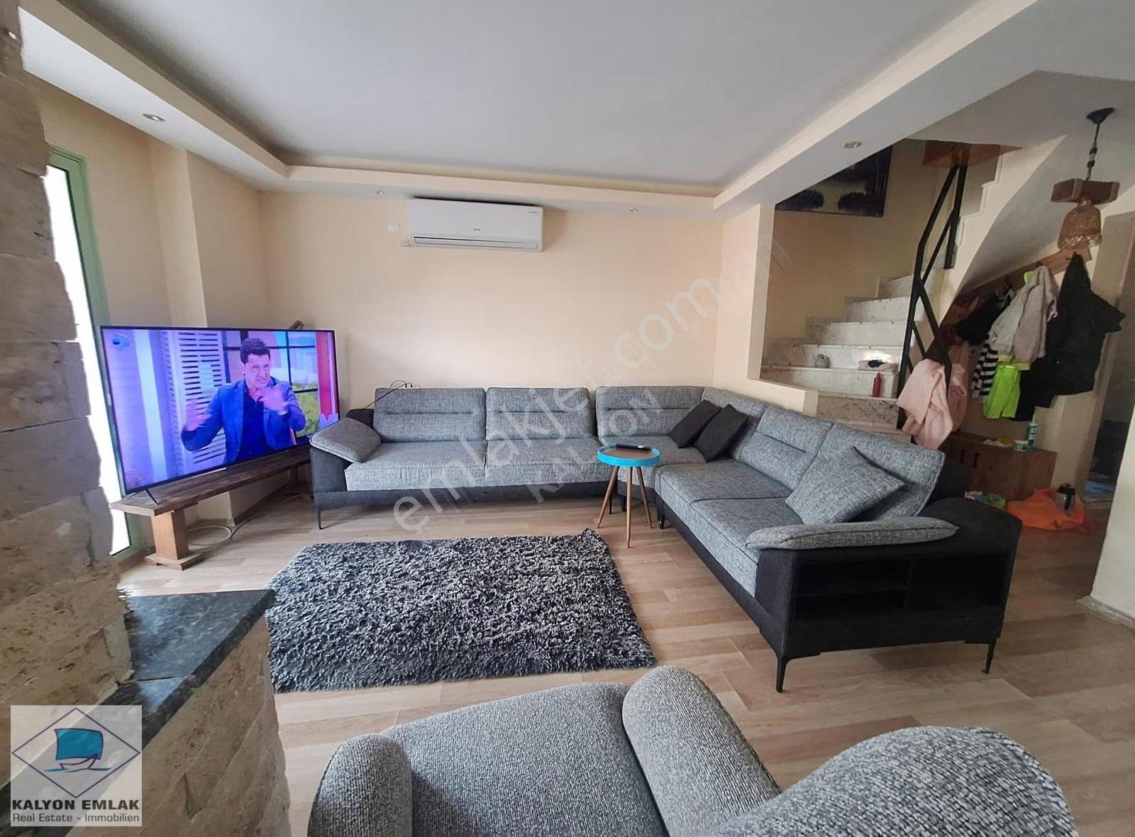 Çeşme Çiftlikköy'de Denize Yakın Kalyon'dan Kiralık 3+1 Villa - Görsel 2