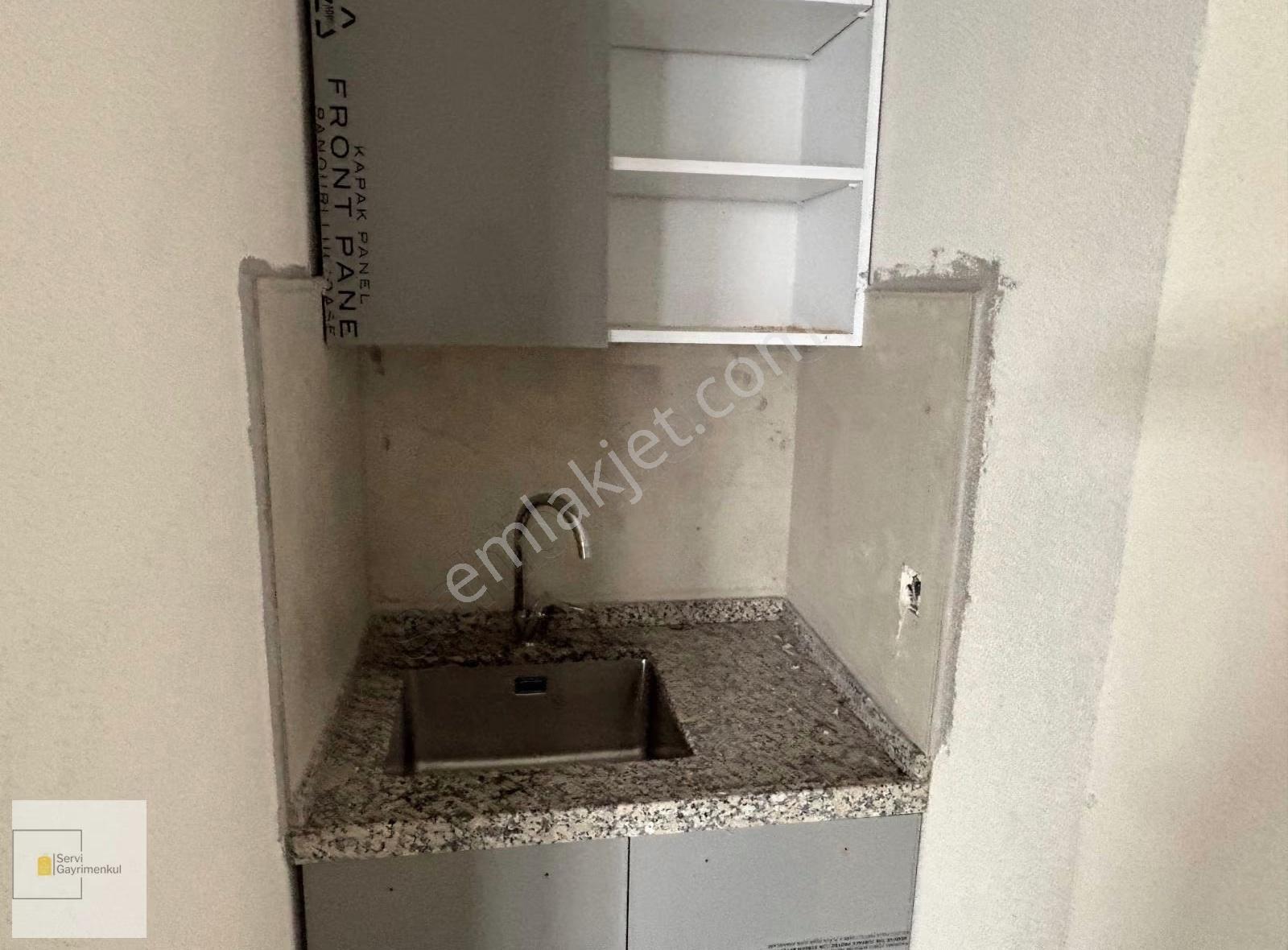 Şirinevler'de Mahmutbey Caddesi Ne 1.binada 150 M² Dükkan - Görsel 22