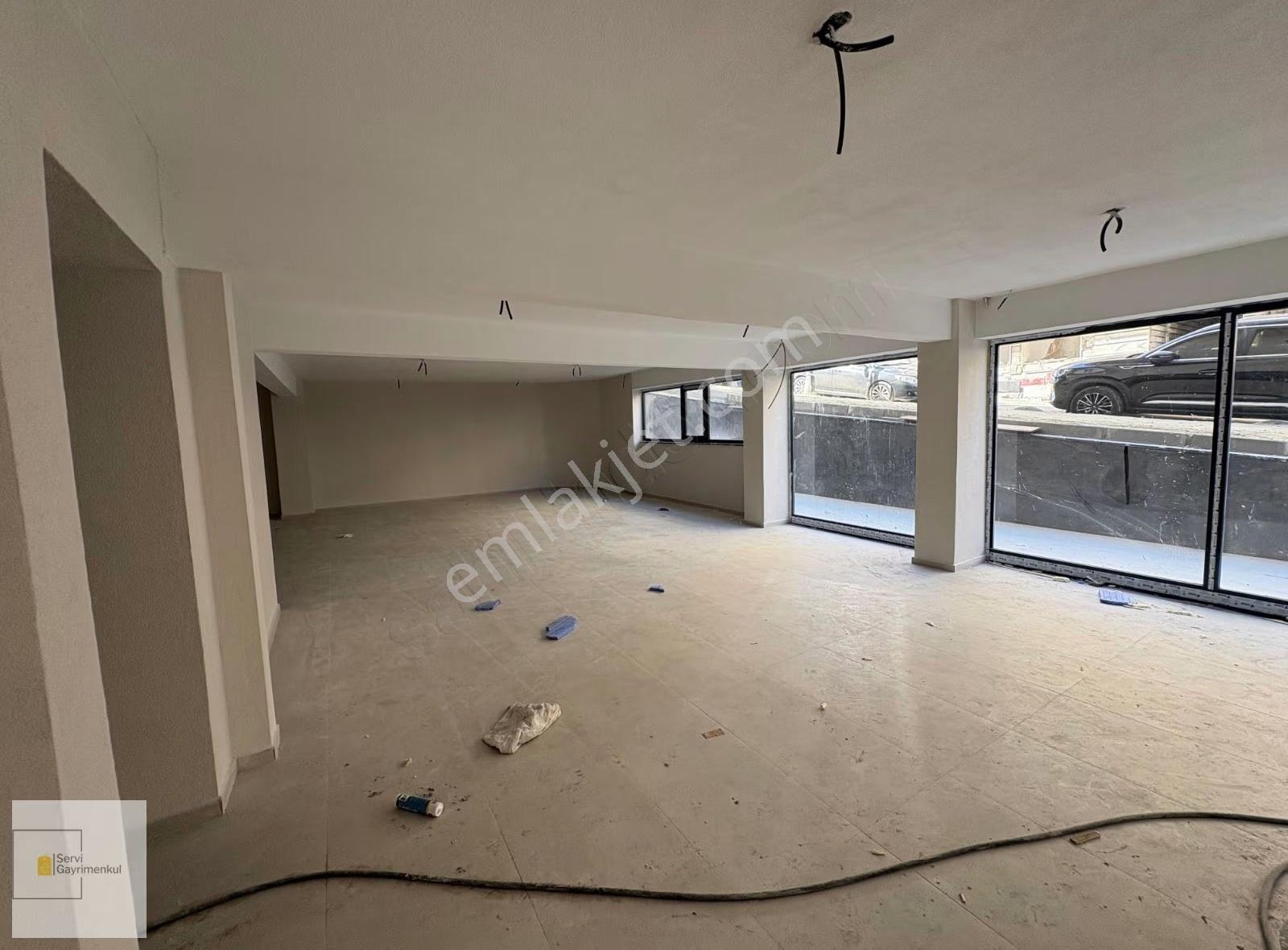 Şirinevler'de Mahmutbey Caddesi Ne 1.binada 150 M² Dükkan - Görsel 17