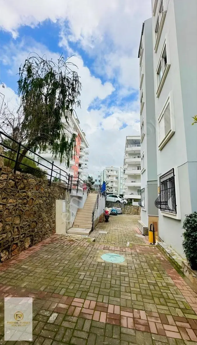 Alanya Tosmur'da Eşyalı, Denize Yakın 2+1 Satılık Daire - Görsel 2