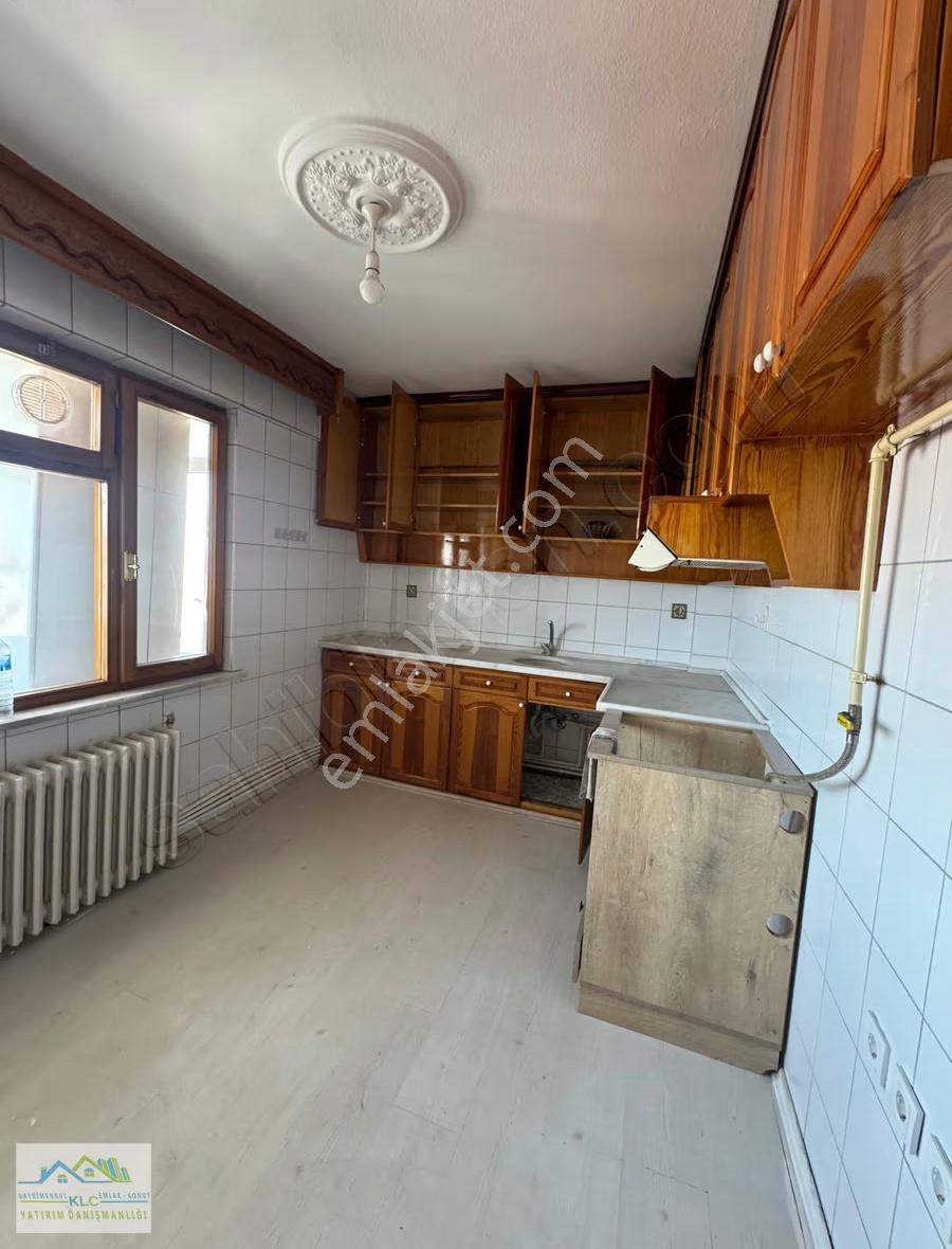Klc'den Karesi Atatürk Mah'sinde Kiralık 3+1 Daire - Görsel 27