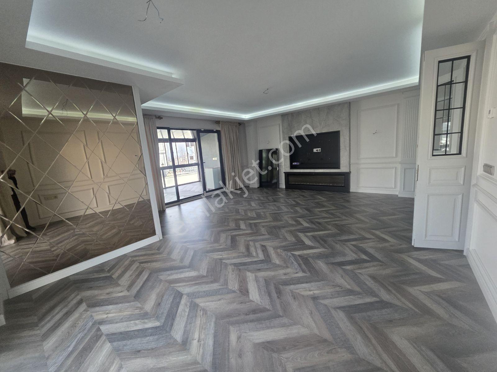 Remax Parla Naciye Arapoğlu'ndan Alanlı 'da Fırsat Satılık Villa - Görsel 33