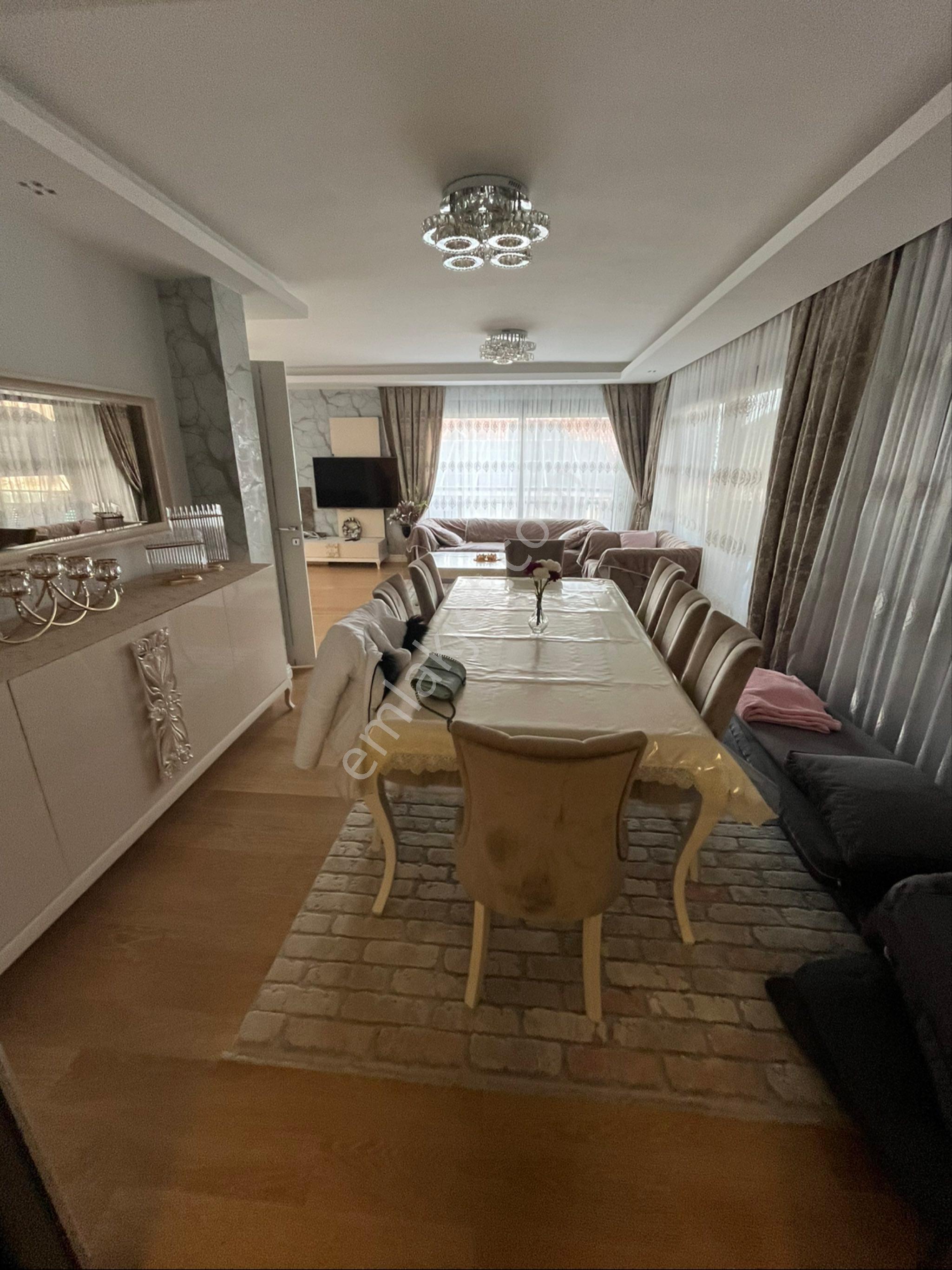 Güzelbahçe Kahramandere Lüks Havuzlu Tam Müstakil Villa - Görsel 11