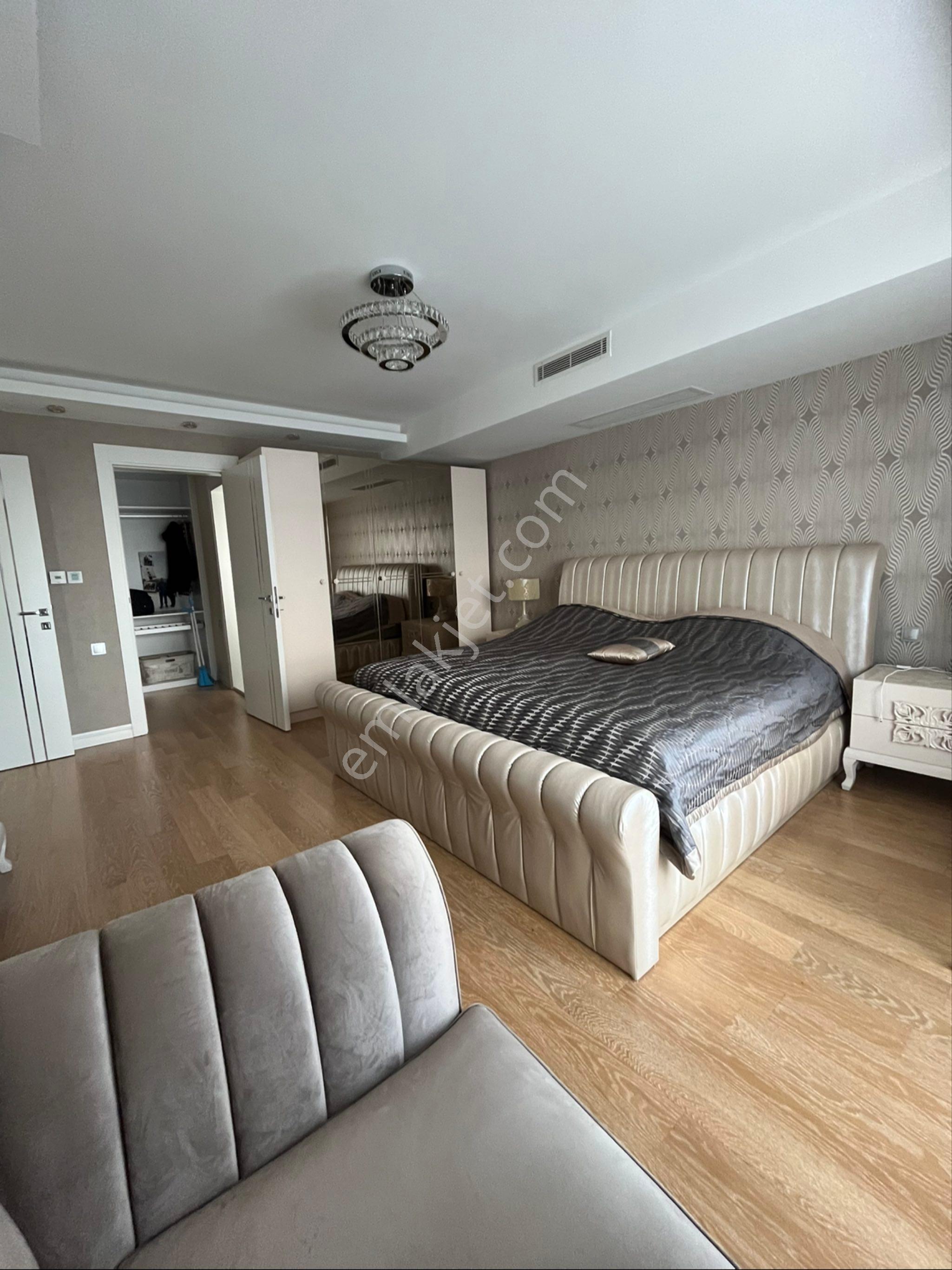 Güzelbahçe Kahramandere Lüks Havuzlu Tam Müstakil Villa - Görsel 27