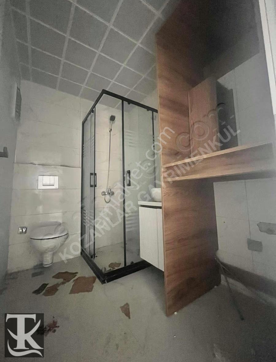 Cadde'de Ön Cepheli Kombi Petekli - Görsel 8