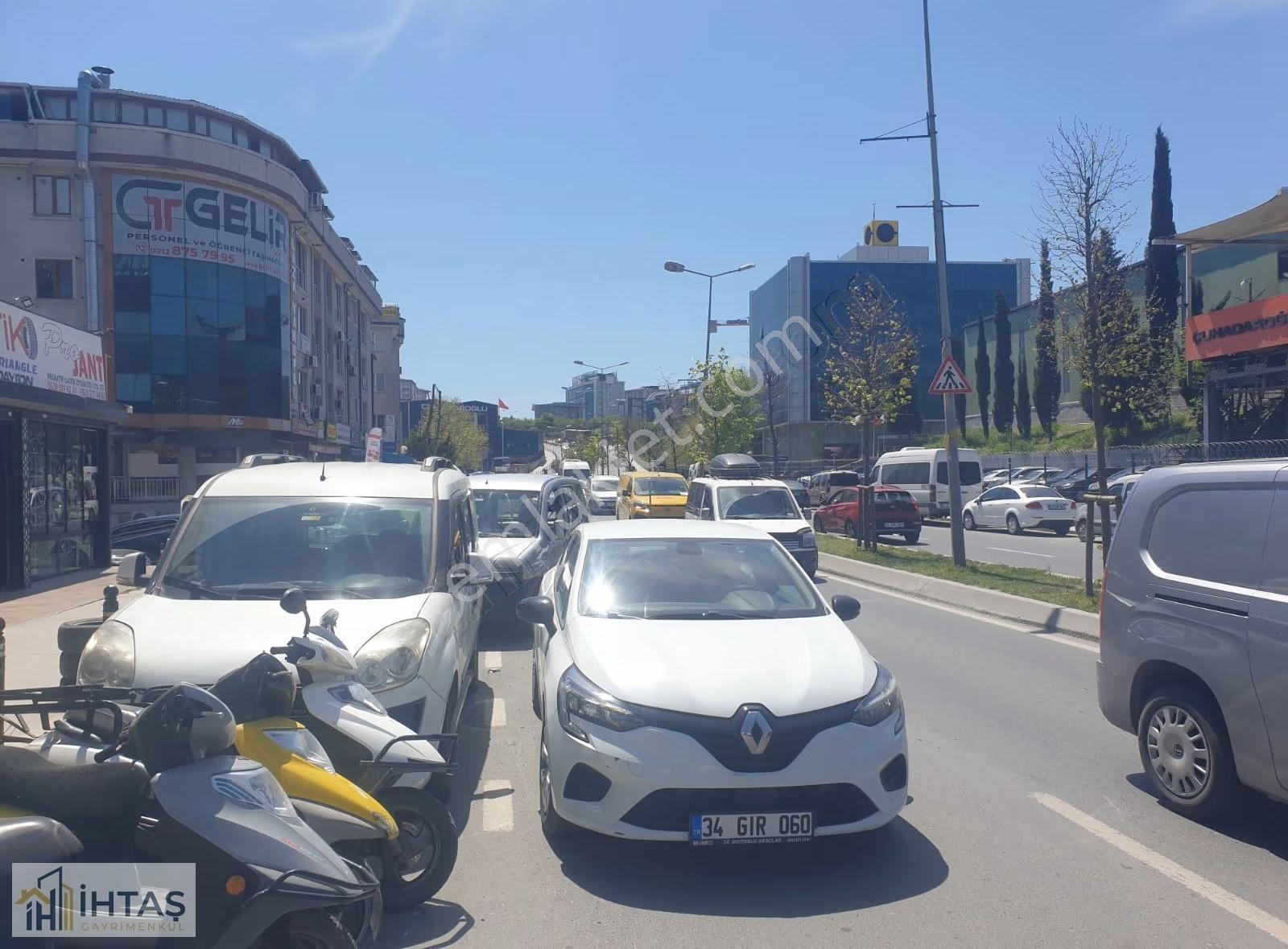 Hürriyet Bulvarı Üzeri İş Merkezinde 180 M2 Kiralık Ofis - Görsel 12