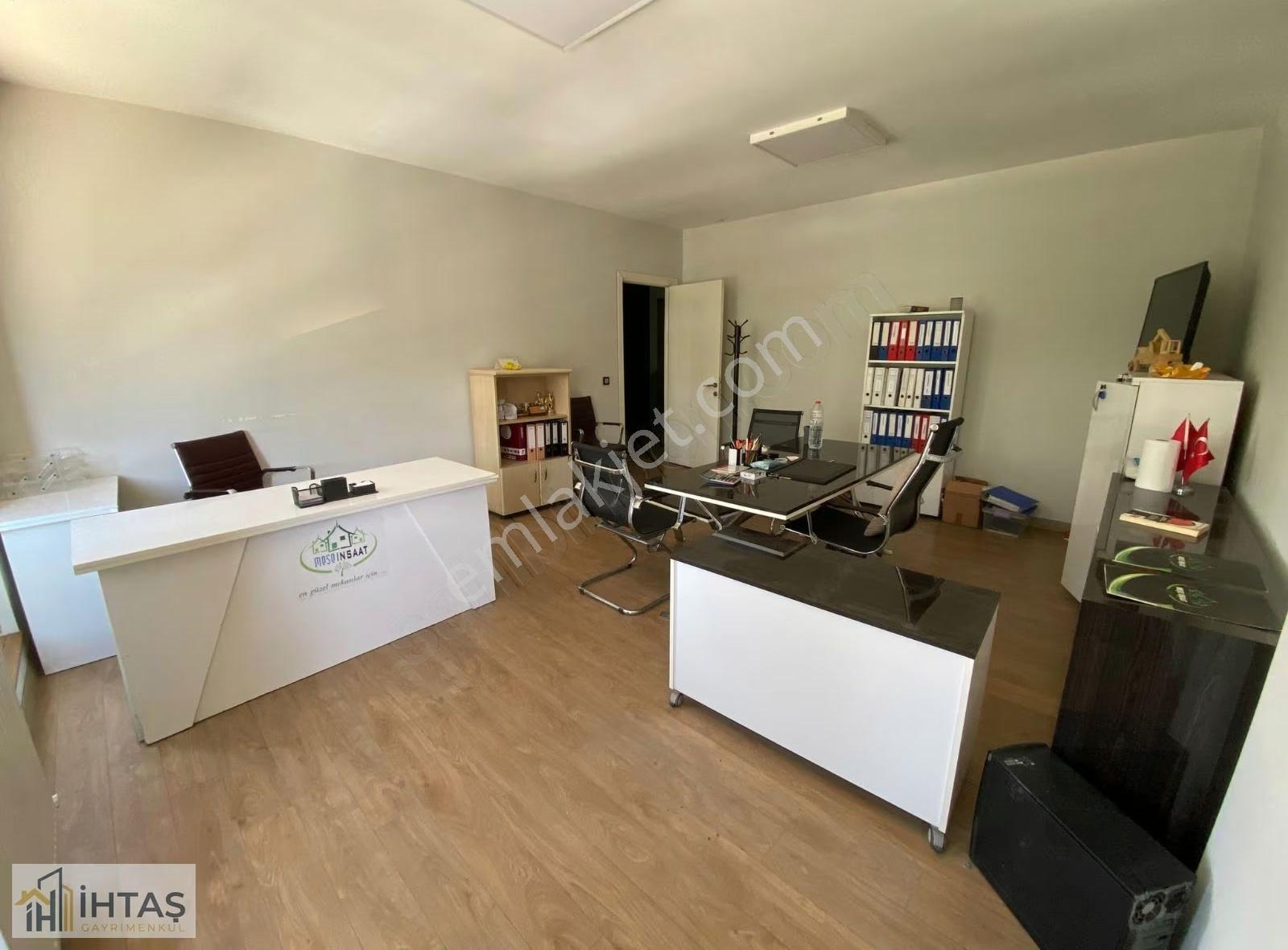 Hürriyet Bulvarı Üzeri İş Merkezinde 180 M2 Kiralık Ofis - Görsel 2