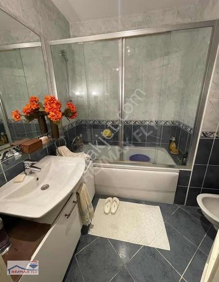 Tarabya Aksoy Sitesi'nde Kiralık Lüks 3+1 Daire - Görsel 13