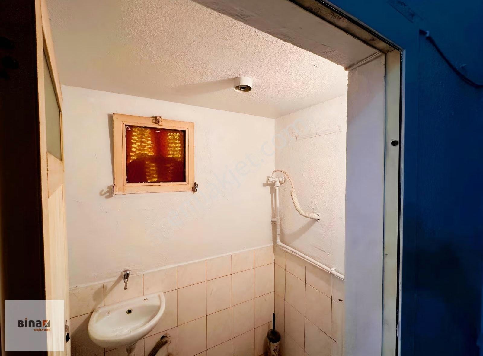 Yeşilyurt Merkez Camii Ve Ana Caddeye Yakın Satılık Dükkan - Görsel 2