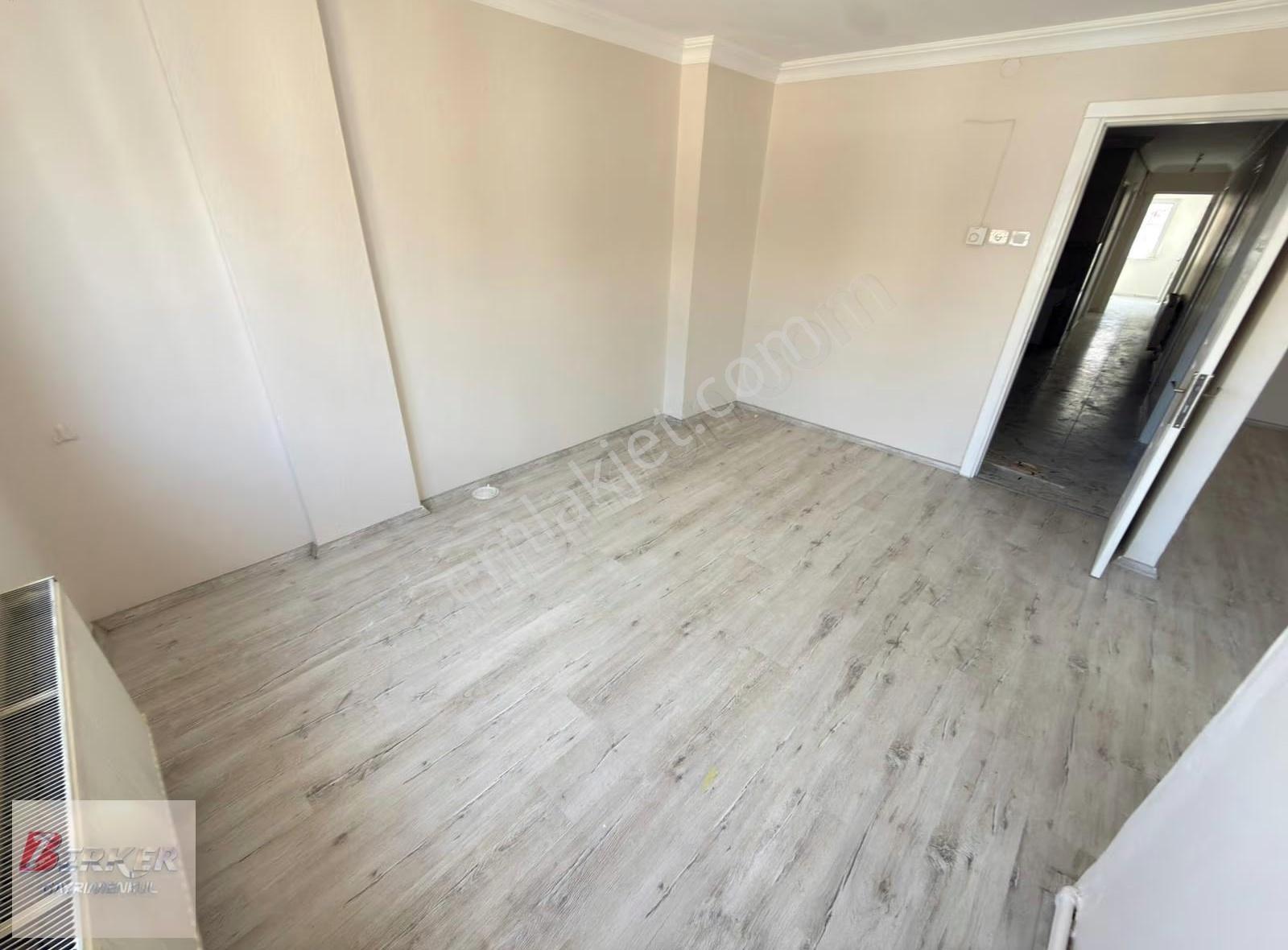 İbrahimçelebi Mah. 3+1 Tam Tadilatlı Full Özellikli Daire - Görsel 27