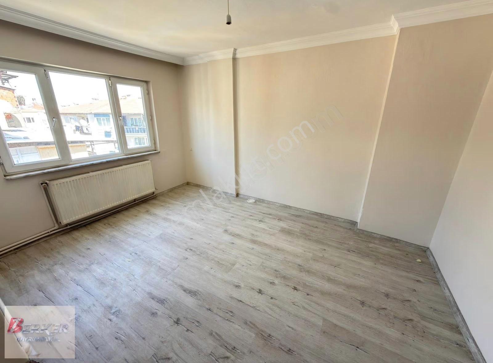 İbrahimçelebi Mah. 3+1 Tam Tadilatlı Full Özellikli Daire - Görsel 29