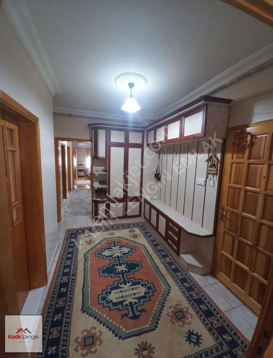 Sakarya Mah Salı Pazarı Karşısında 3+1 Geniş Daire - Görsel 11