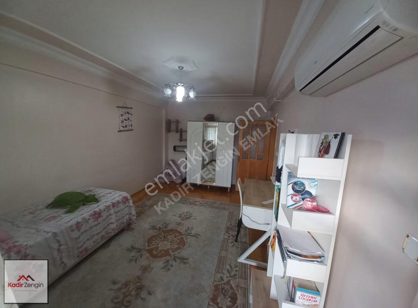 Sakarya Mah Salı Pazarı Karşısında 3+1 Geniş Daire - Görsel 15