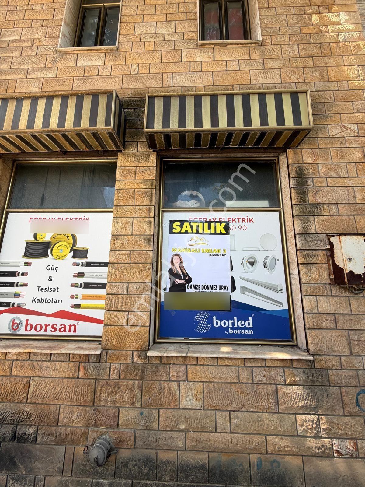 Çarşının Merkezinde Satılık Batar Katlı Dükkan - Görsel 2