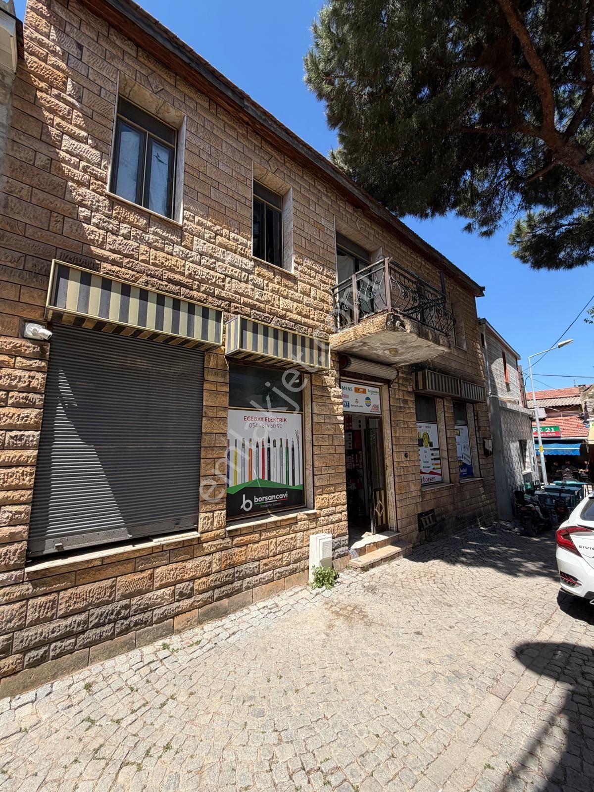 Çarşının Merkezinde Satılık Batar Katlı Dükkan - Görsel 8